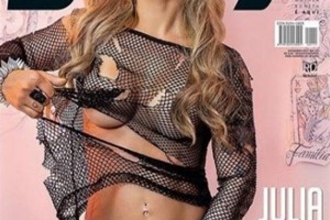 Sexy Julia Menezes - Novembro 2017