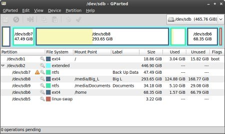 GParted (GNOME Partition Editor) Live v1.6.0-3 [i686-PAE Edition]