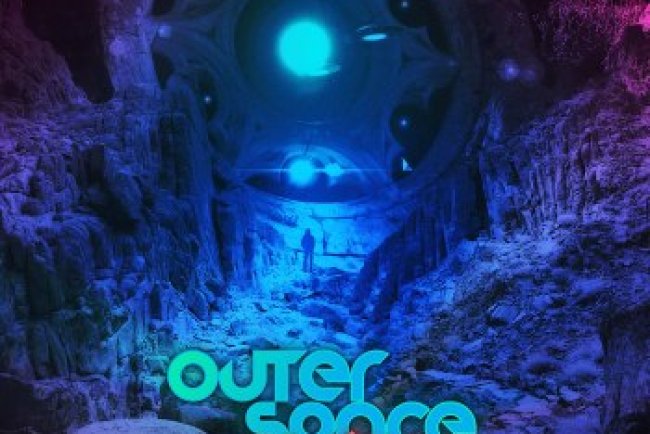 TOMMY '86 - Outer Space Adventurer [Deluxe Edition] (2012)